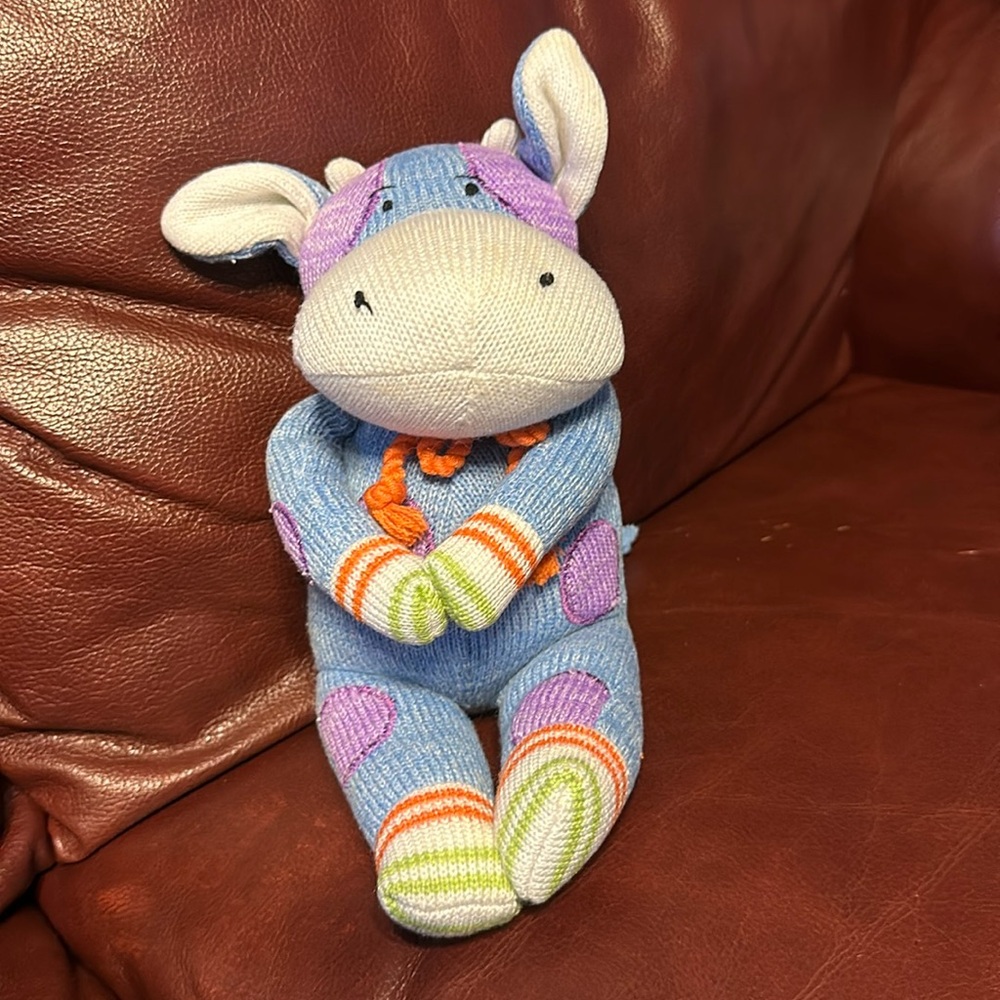 Midwest CBK Yarn Cow with Magnetic hands & feet